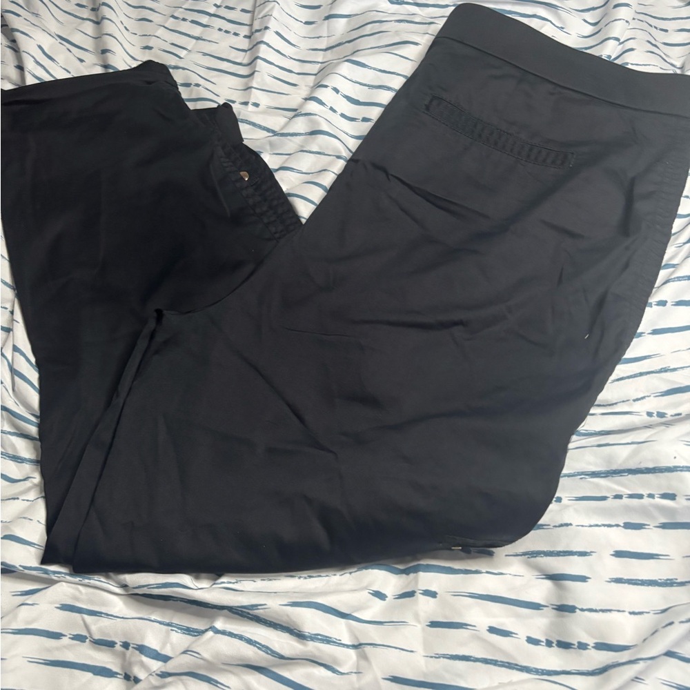 Chico's woman’s cargo stretch, black